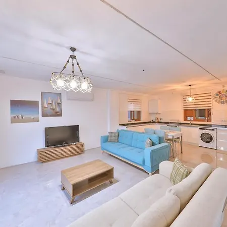 Phellos Apartment *